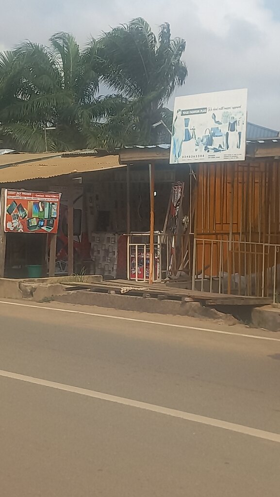 Mobile phone store Lucky day phones, Accra, photo