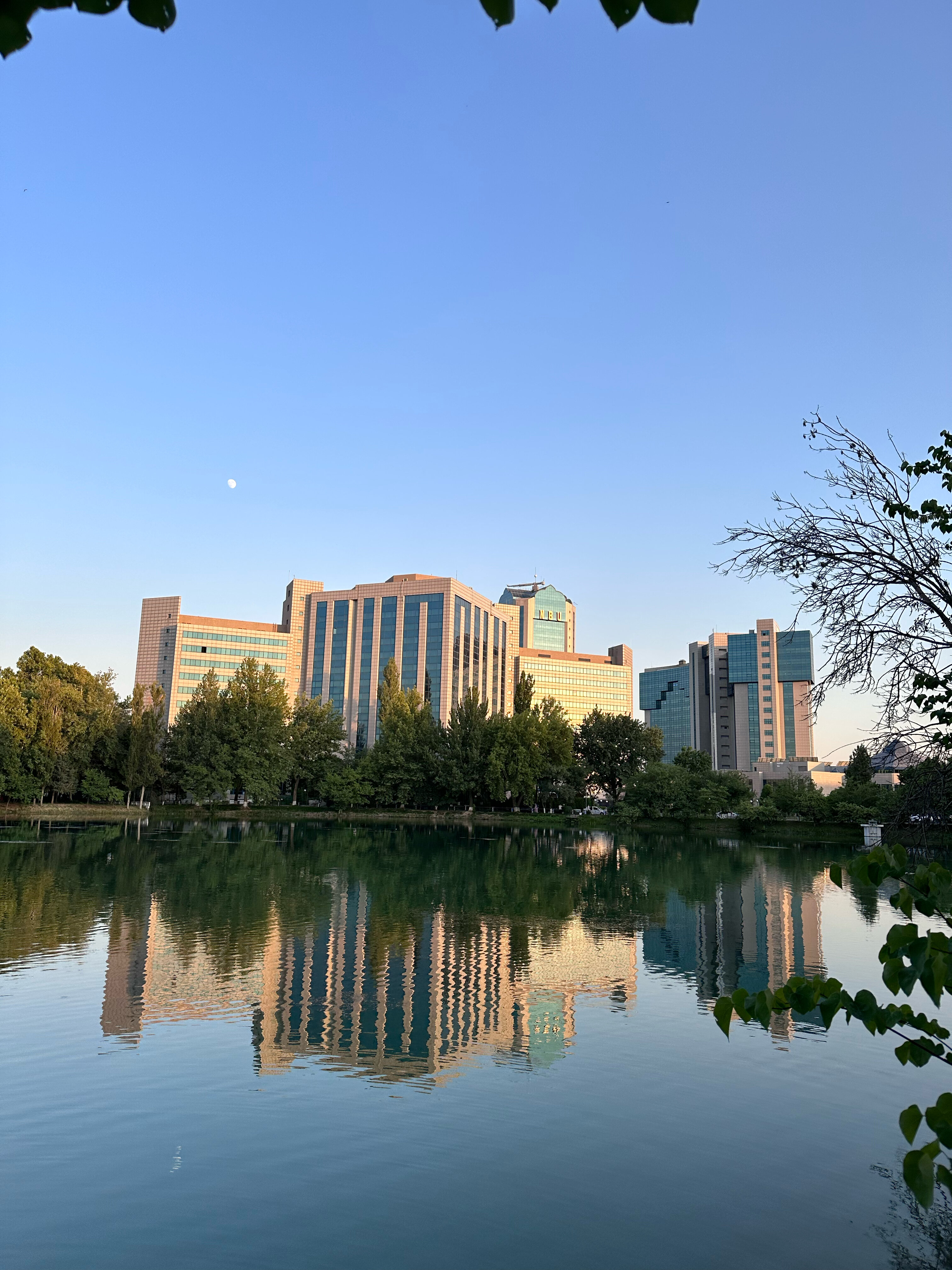 Фото Azimut Grand Hotel Tashkent