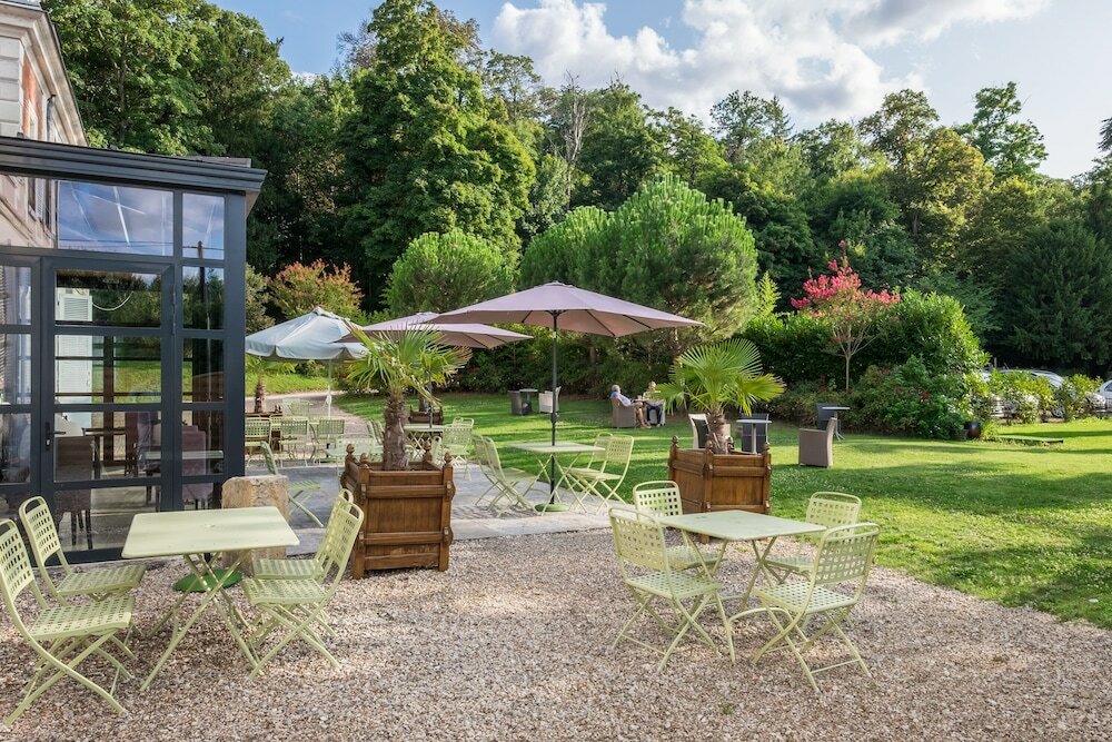 Фото Hôtel & SPA du Domaine des Thômeaux, The Originals Relais