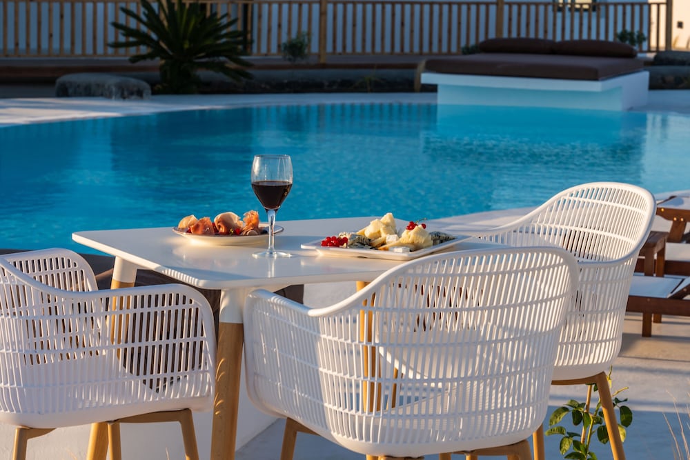 Фото Amethyst Luxury Suites