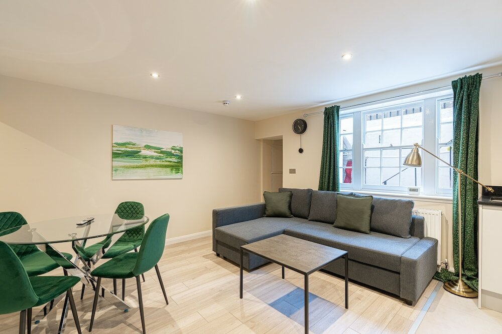 Фото Cozy 1 Bedroom Flats in Paddington