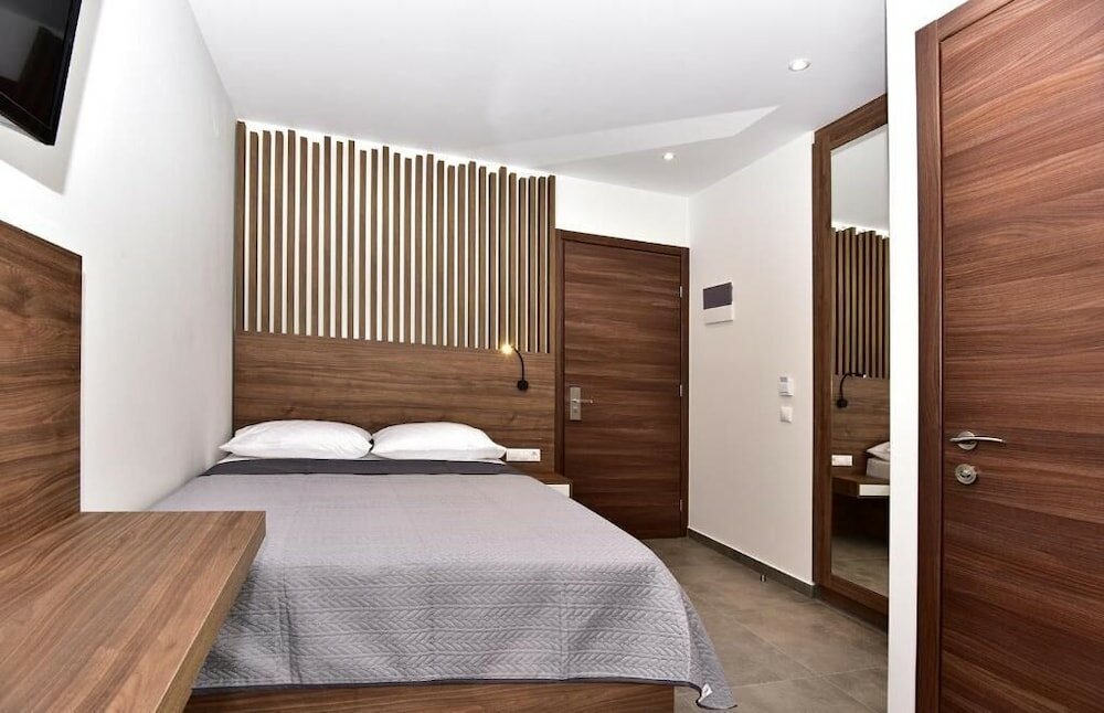 Фото Eutopia Hotel