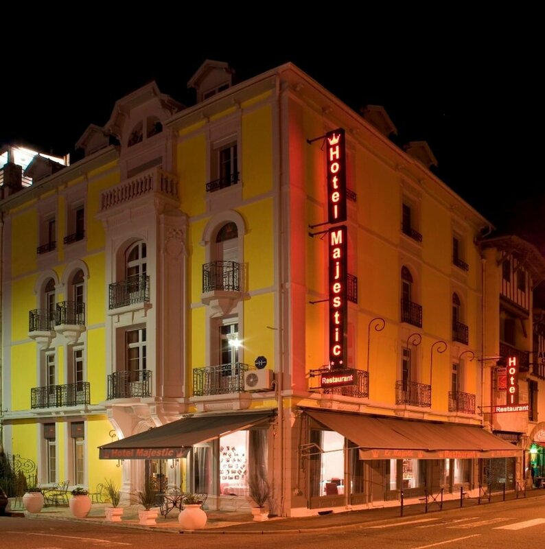 Гостиница Majestic в Лурде