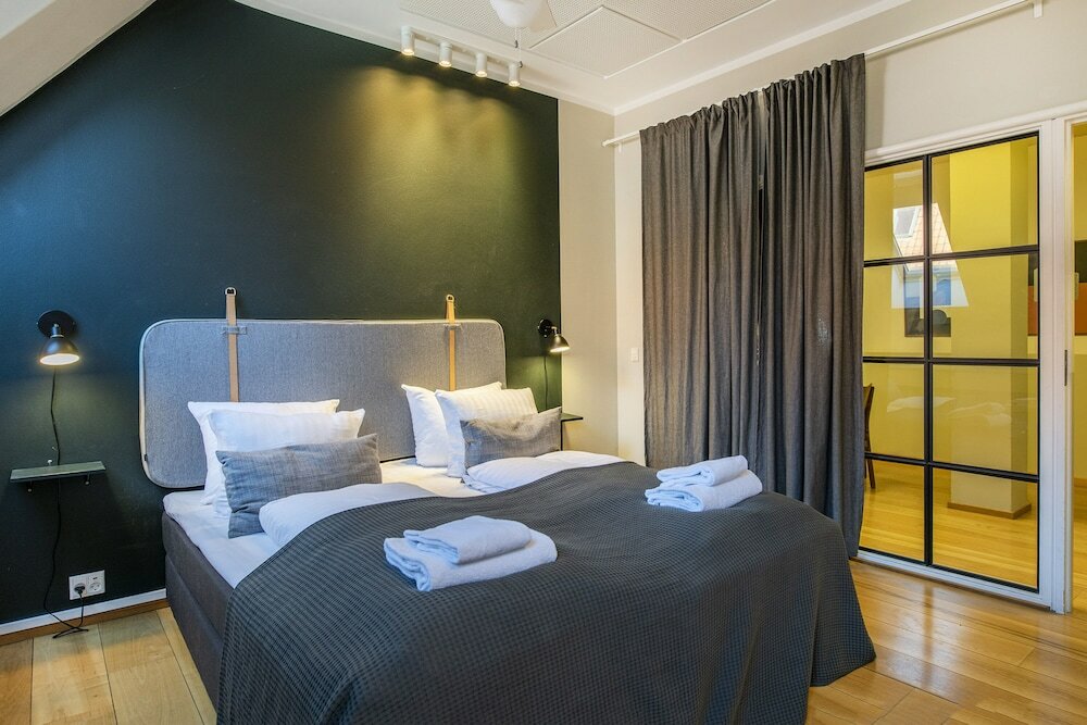 Фото By the Garden 1 - Into This Place