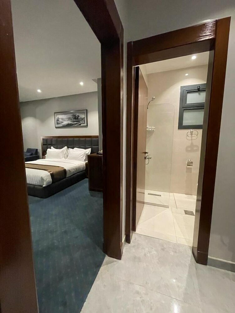 Фото Celine Home Hotel- Tawiq