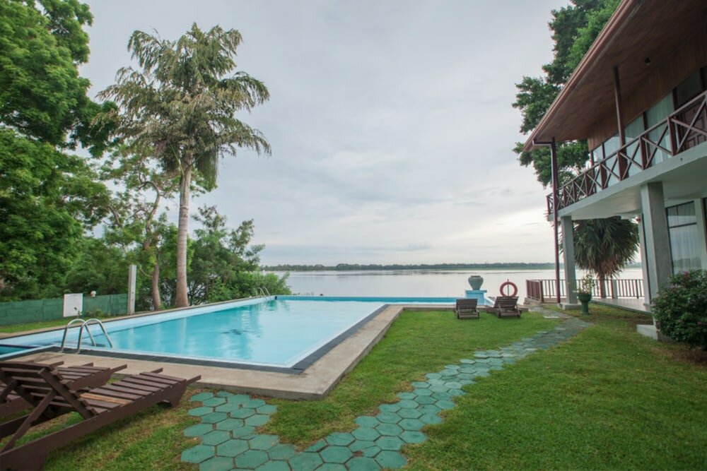 Фото Oak Ray Lake Resort