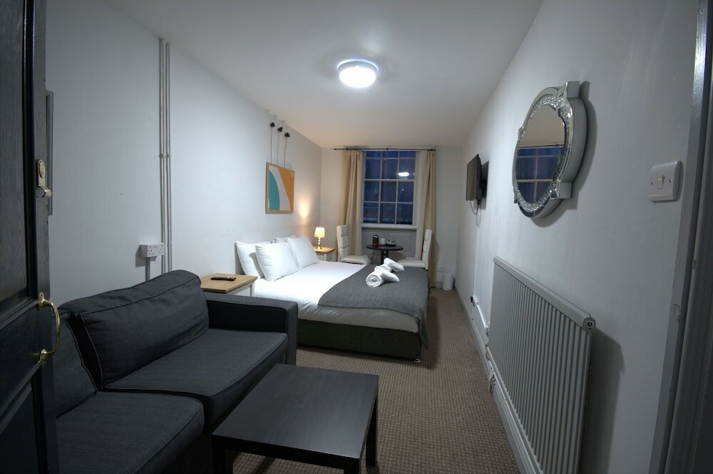 Фото Royal Hotel Kettering