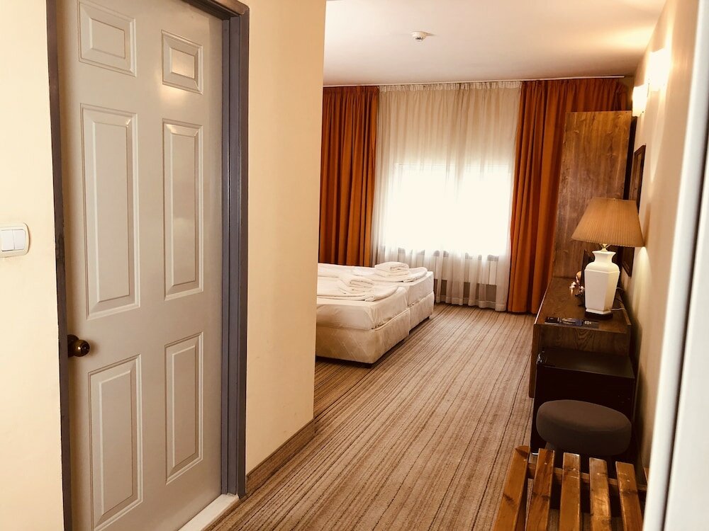 Фото Chateau Vaptzarov Hotel