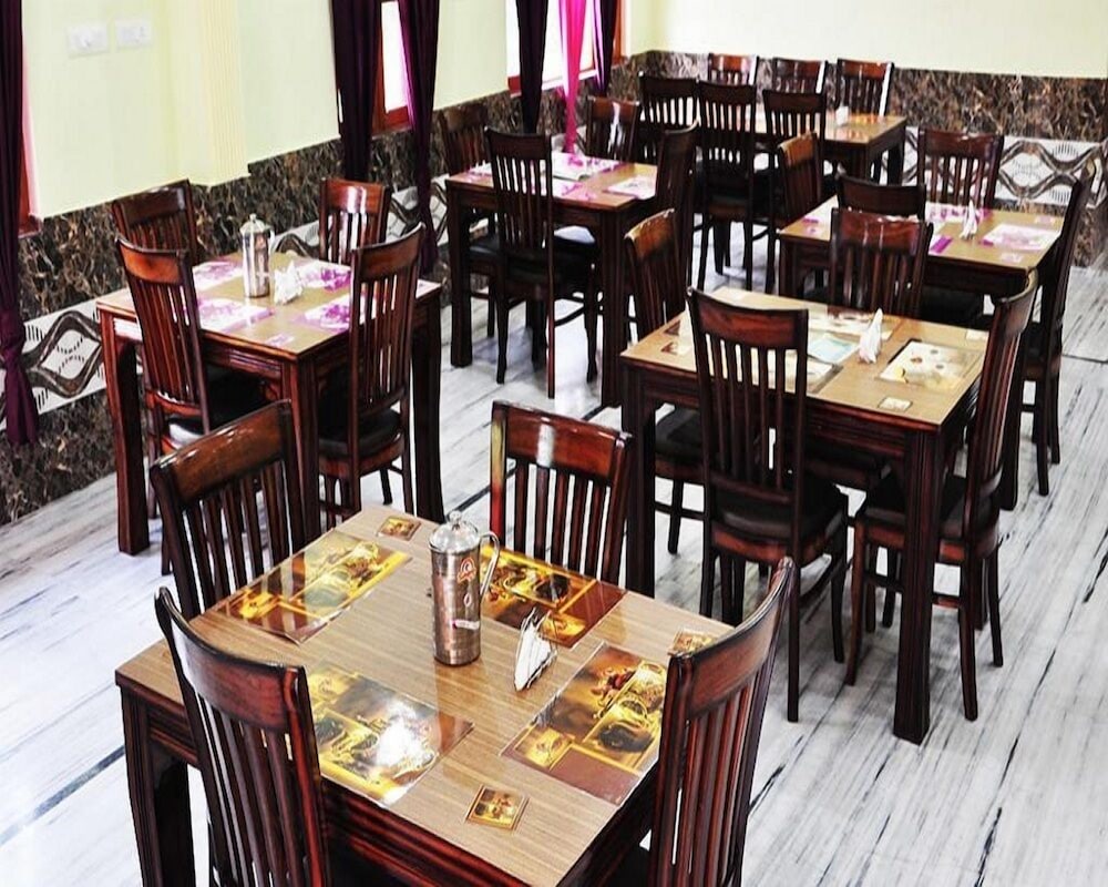 Фото Hotel Sapphire Mcleodganj