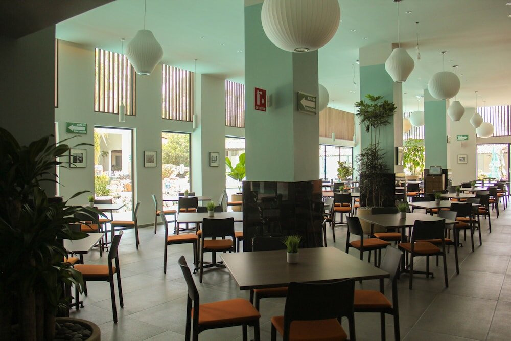 Фото Hotel Balneario Parque Acuático La Caldera