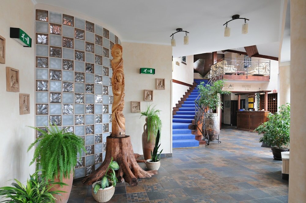 Фото отеля 2