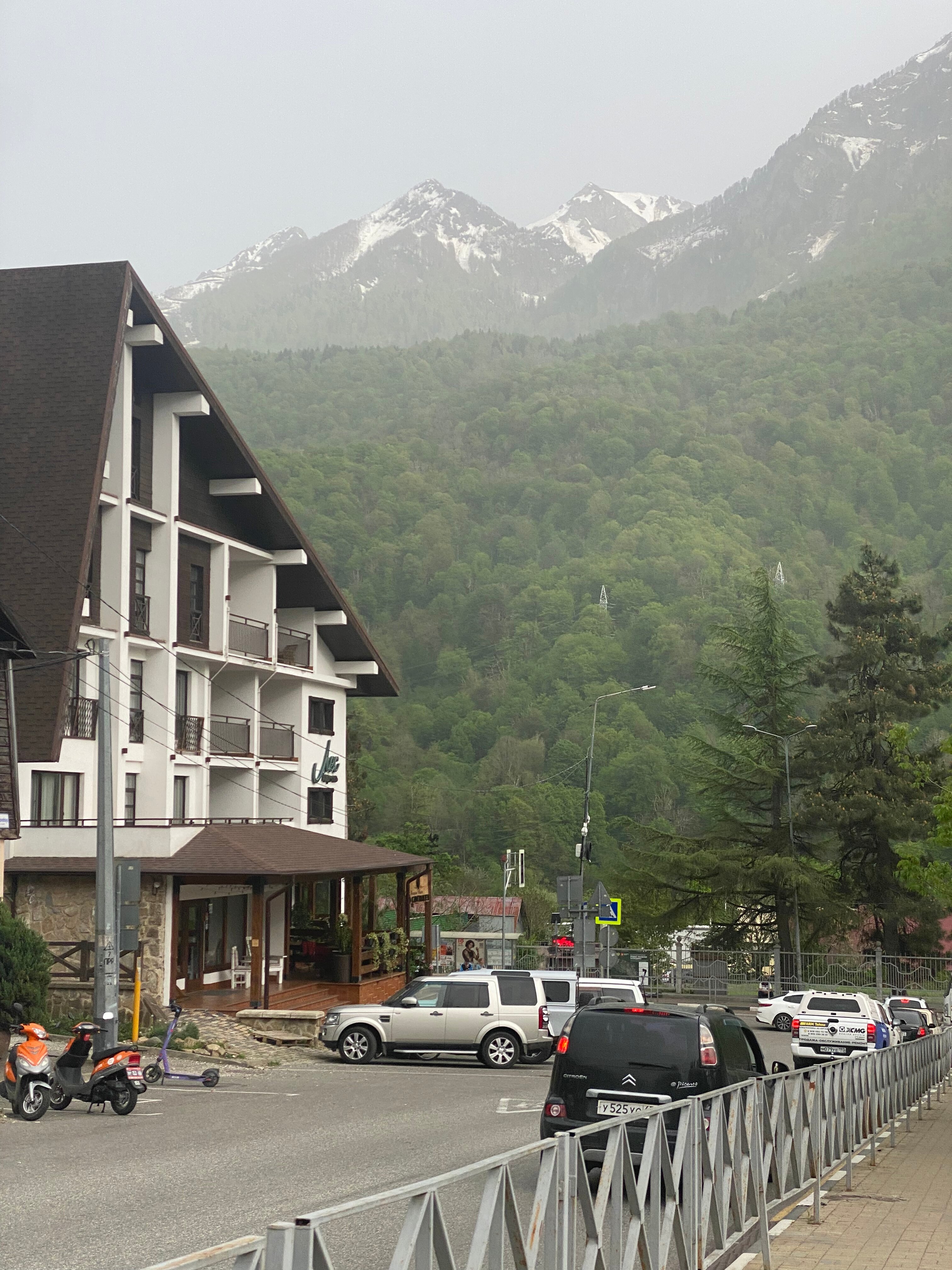 Фото отеля 2