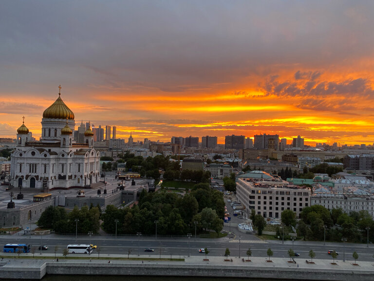 Достопримечательность Дом на набережной, Москва, фото