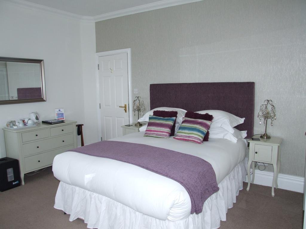 Фото Tides Reach Guest House