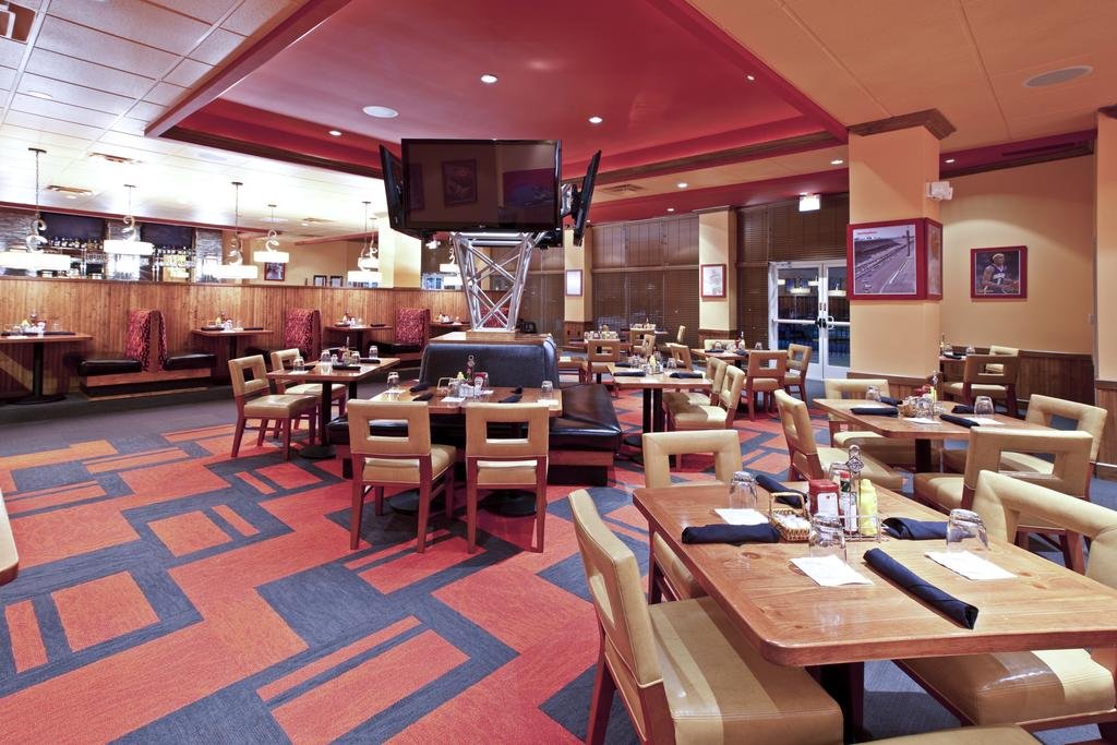 Фото Holiday Inn Louisville Airport South