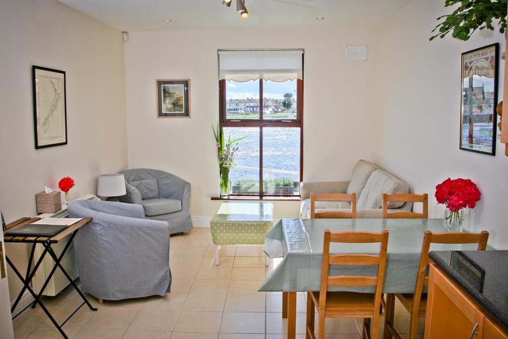 Фото The Herons Rest Boutique B&b