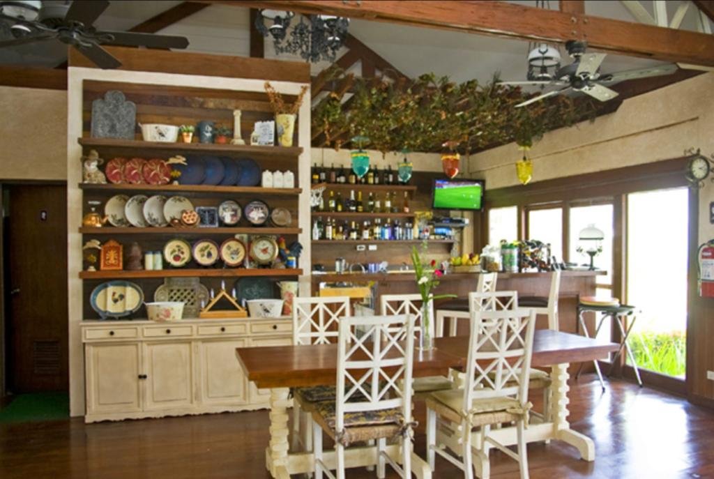 Фото Joaquin's Bed and Breakfast