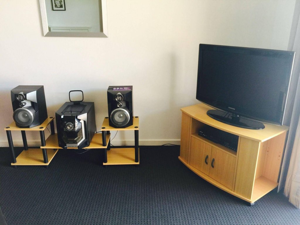 Фото The Vista Bel Air Apartments