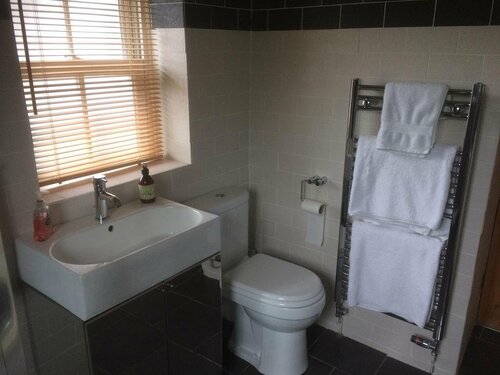 Гостиница Garth Engan Private Self Contained B&b with Garden Area в Криккиете