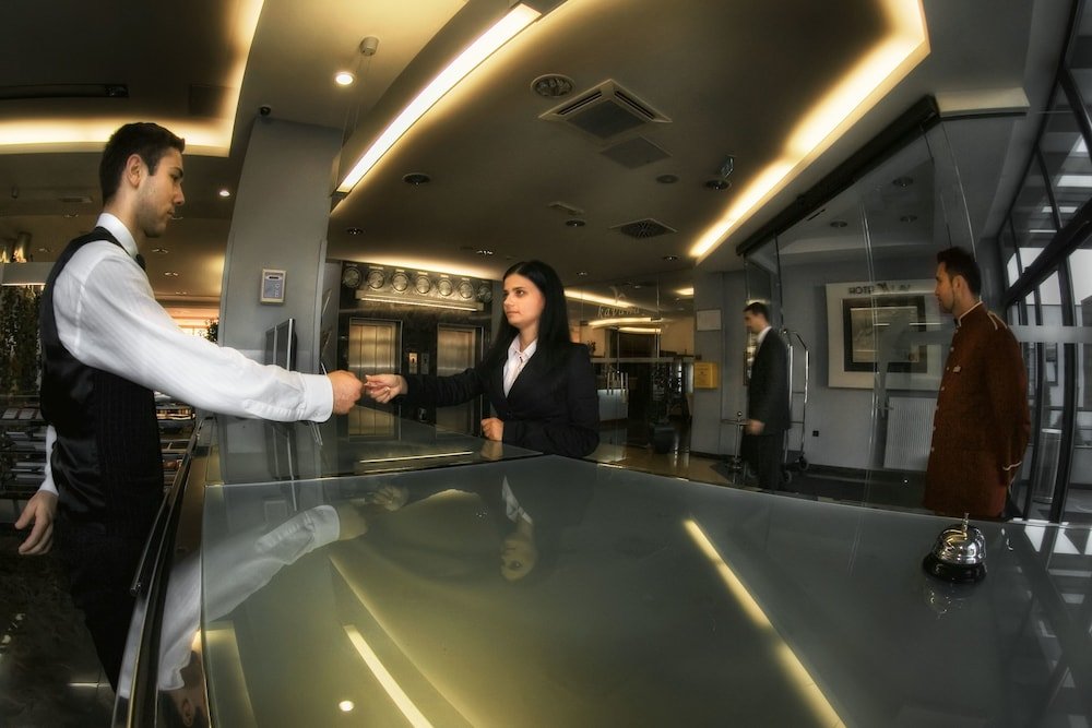 Фото Hotel Lav Vukovar