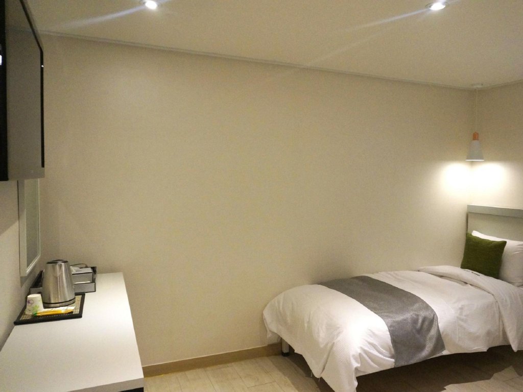 Фото Hotel Tong Seoul Myeongdong