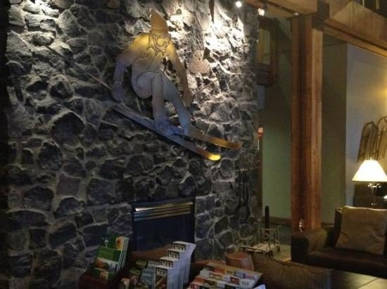 Фото Tantalus Resort Lodge