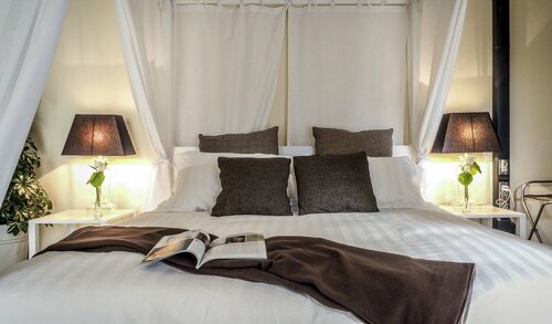 Гостиница Snob Luxury Suite в Кальяри