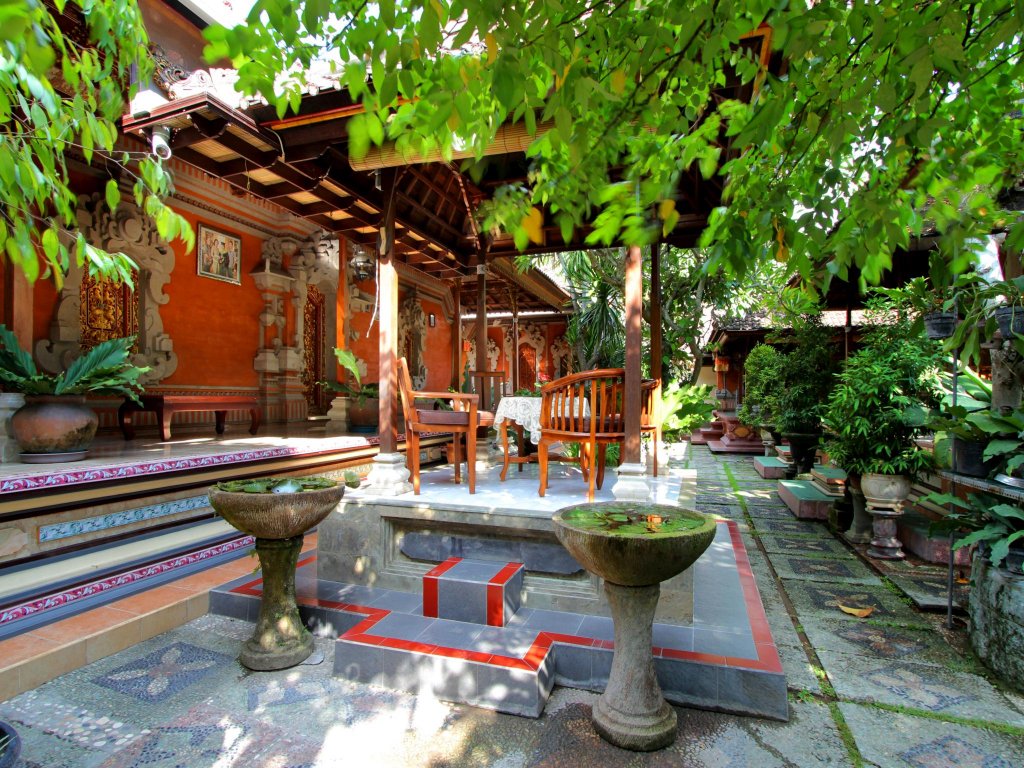 Фото Hotel Jati and Home Stay