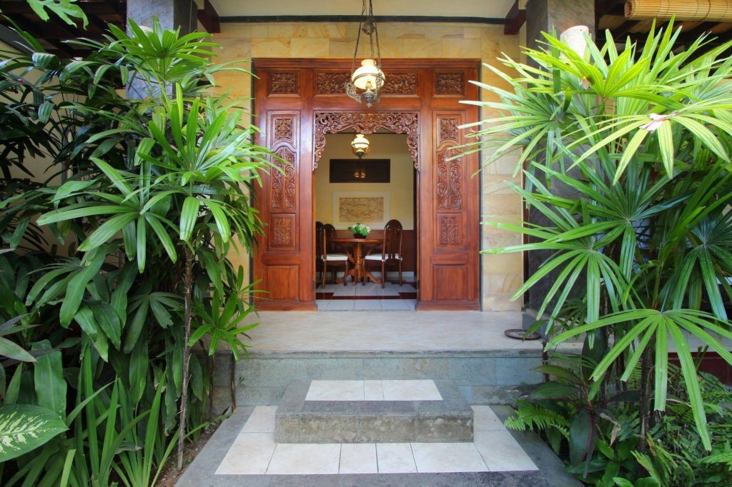 Фото Hotel Jati and Home Stay