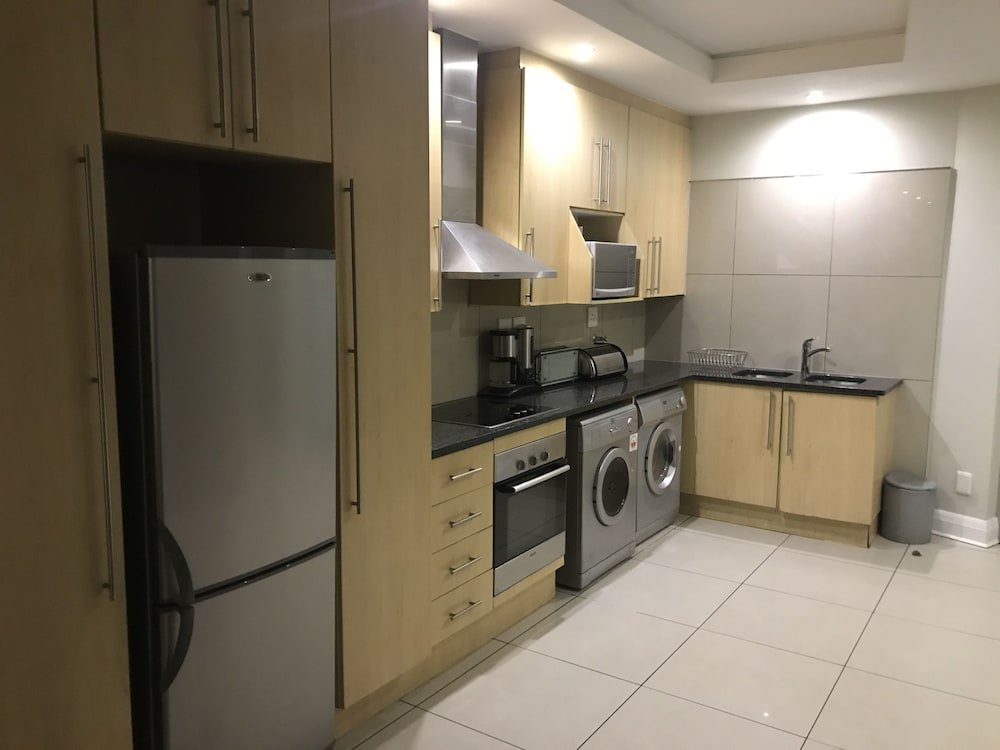 Фото First Divine Suites - Hydro Park