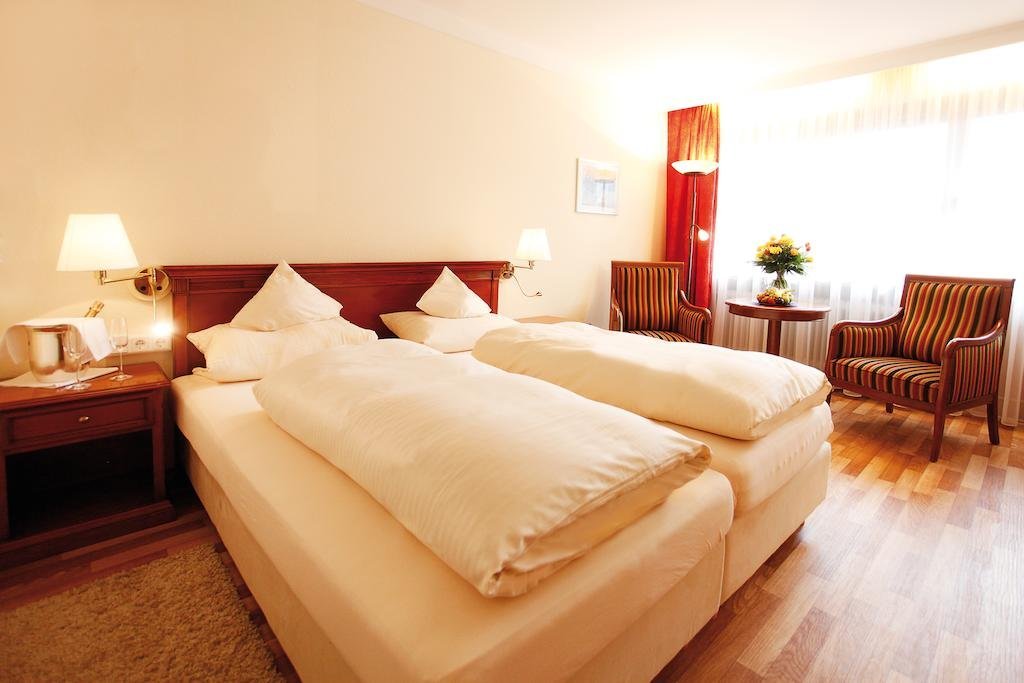 Фото Hotel Quellenhof