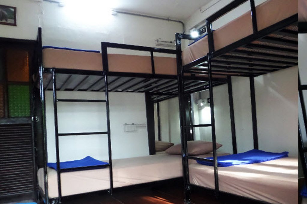 Фото Deejai Chiang Mai Backpackers - Adults Only