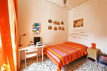 Фото B&b Rossonapoletano Napoli