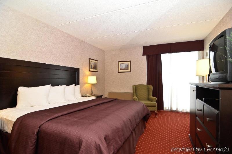 Фото Hampton Inn St Catharines Niagara