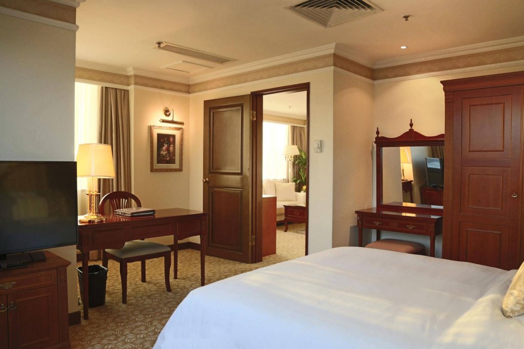 Фото China Mayors Plaza