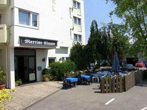 Гостиница Hotel Garni Martins Klause в Лайнфельден-Эхтердингене