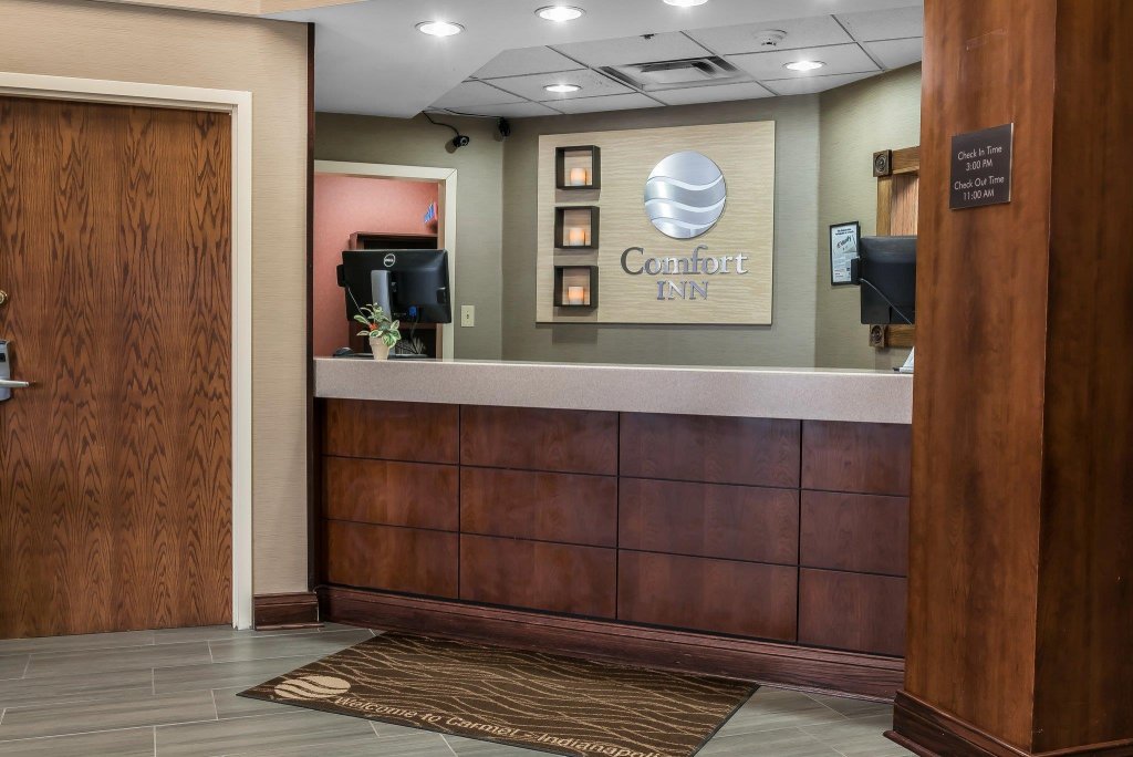 Фото Comfort Inn Indianapolis North - Carmel