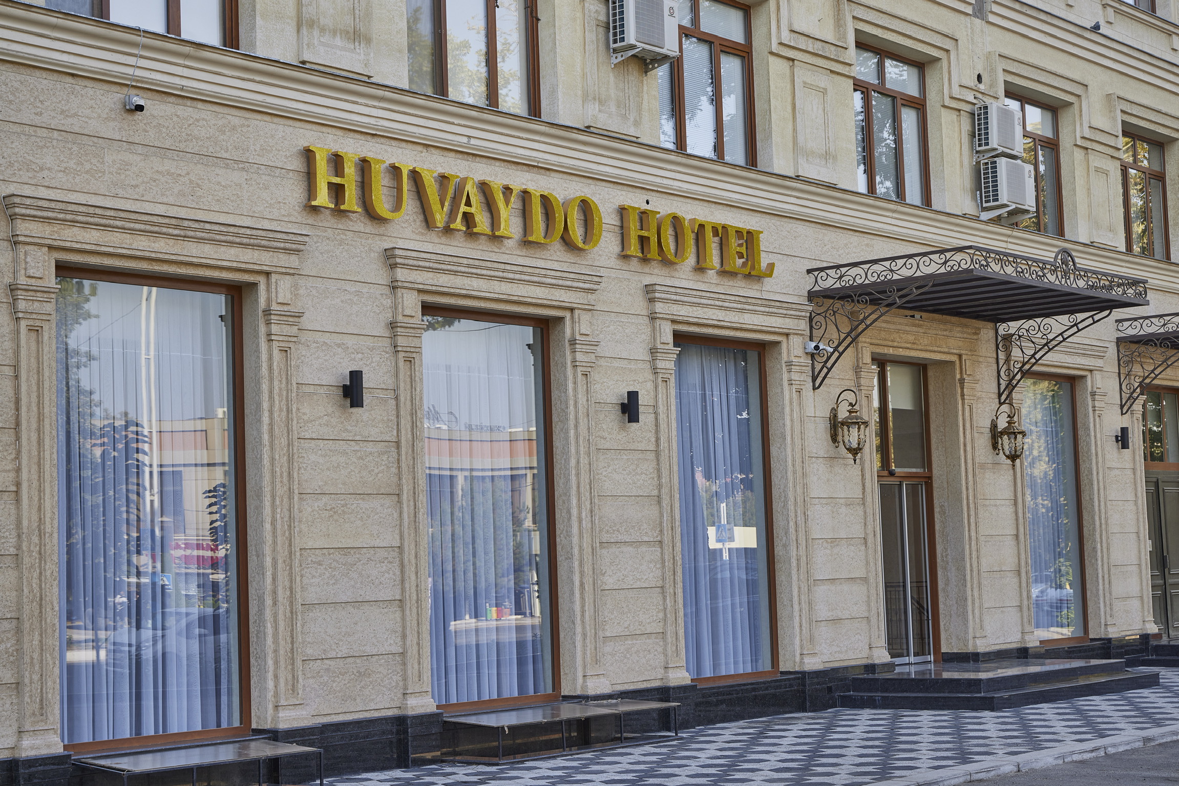 Фото отеля 1