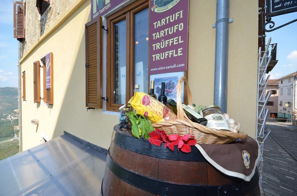 Фото Bella Vista Apartments