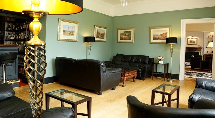 Фото Fallowfields Country House Hotel