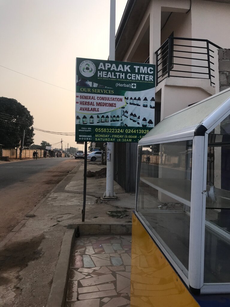 Alternative medicine Apaak TMC Herbal Center, Accra, photo