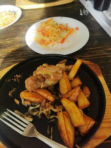 Kafe (Omsk Region, Kalachinskiy rayon, R-254 Irtysh, 943-y kilometr, 2), cafe