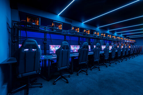 Порно онлайн трахает аққұбалар көз жасына