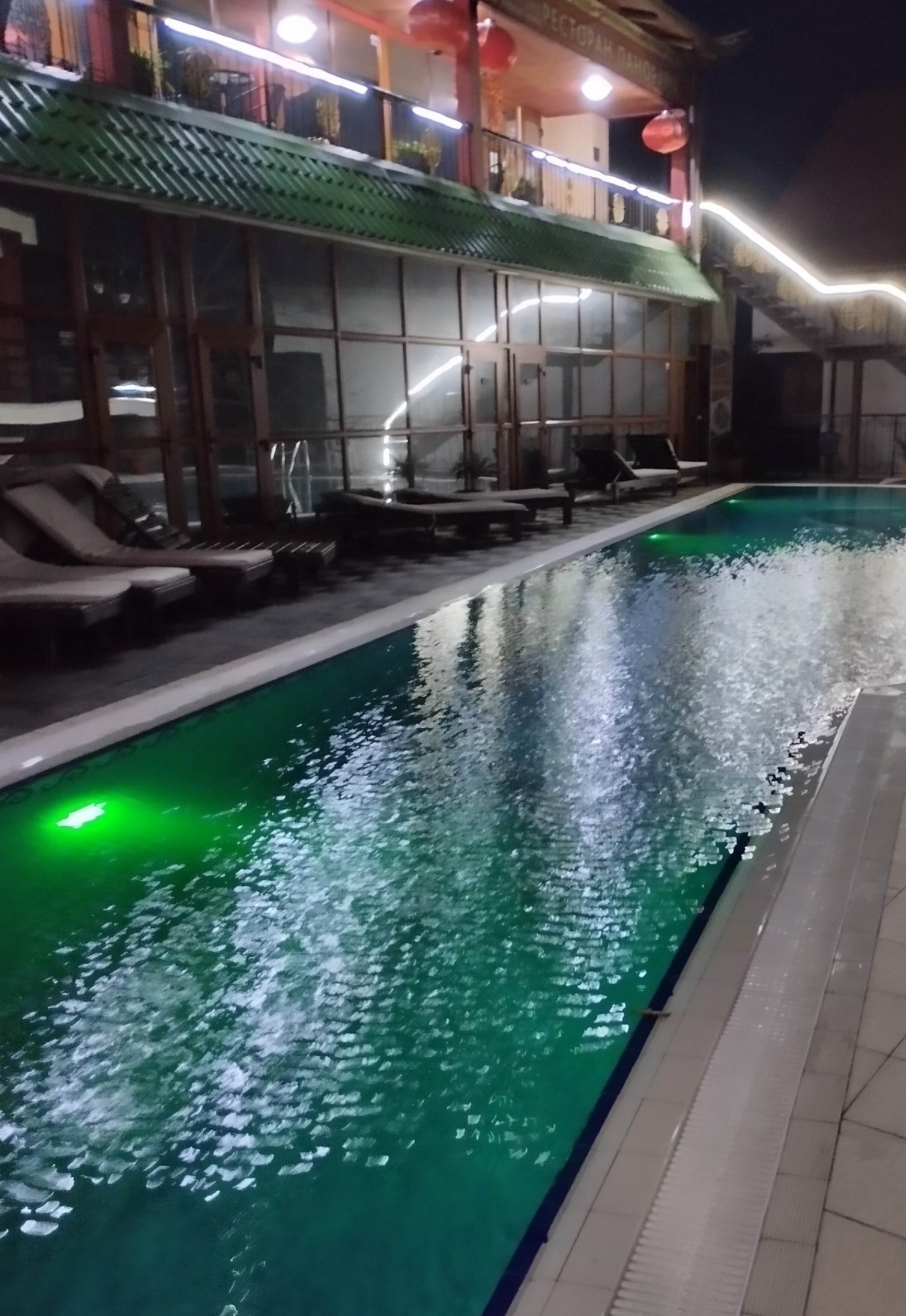 Фото Весёлый Хотэй