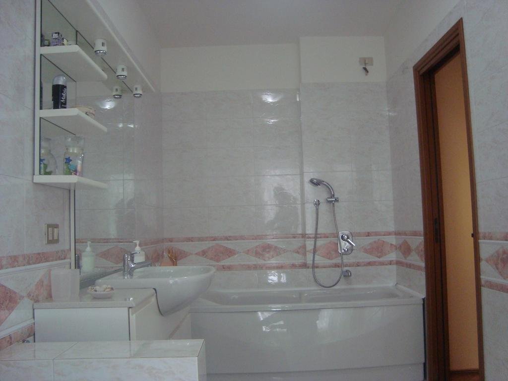 Фото The Village B&b