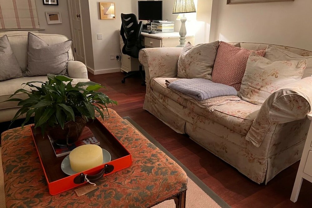 Фото Picturesque 2bd House - Heart of Stepney Green!