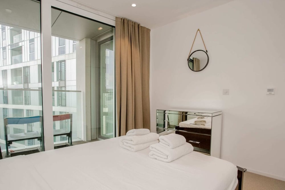 Фото Modern 1 Bedroom Flat in Wandsworth