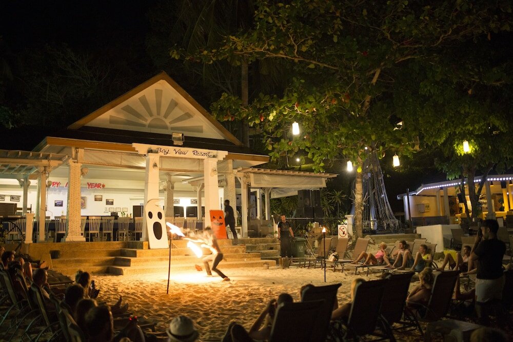 Фото Phi Phi Bayview & Premier Resort