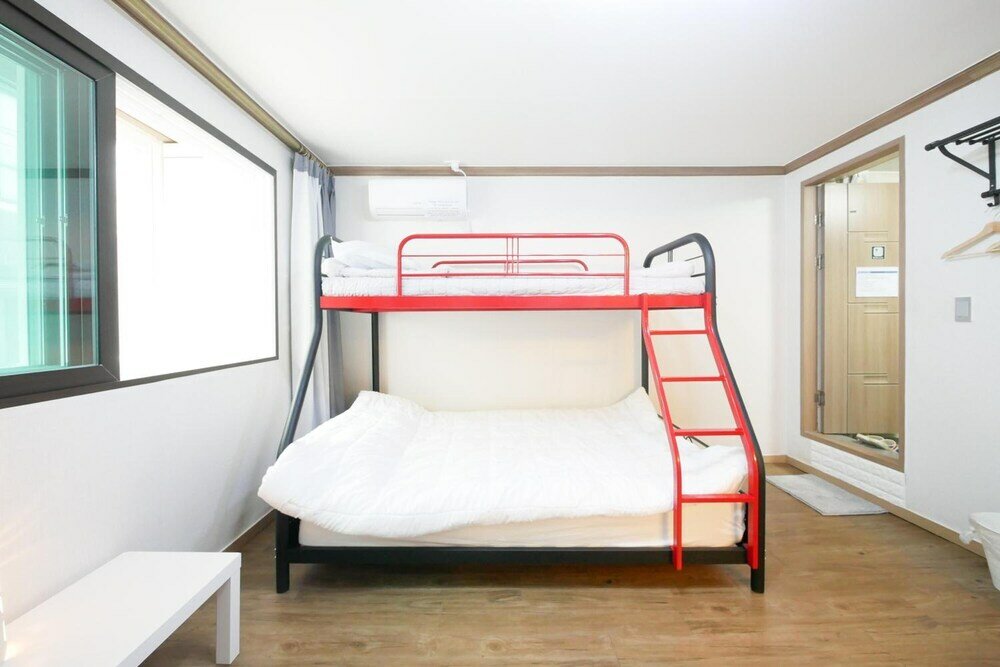 Фото Liz's House - Hostel