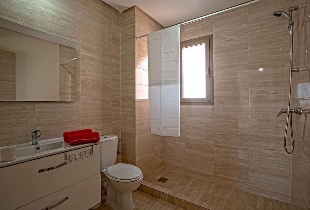 Фото Privilege House